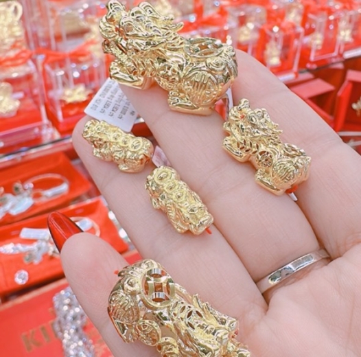 Charm 61 6
